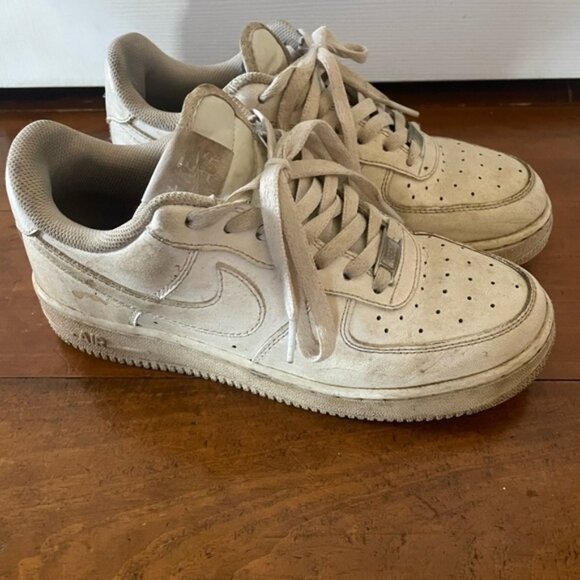 Nike Air Force 1 White Low Top Leather Running Shoes Sneakers Mens 7 - Picture 4 of 9